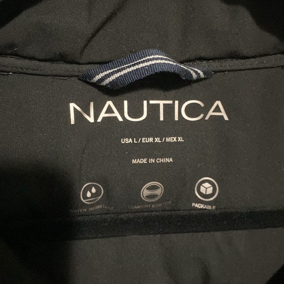 Nautical coat sz xl. This is a very nice winter coat that will keep you warm 🧥 - Picture 3 of 7